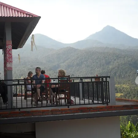 One Homestay And Warung