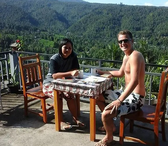 One And Warung