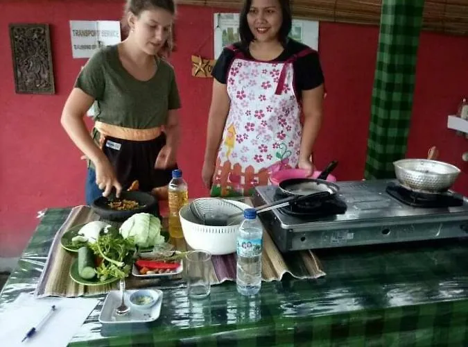 One And Warung *