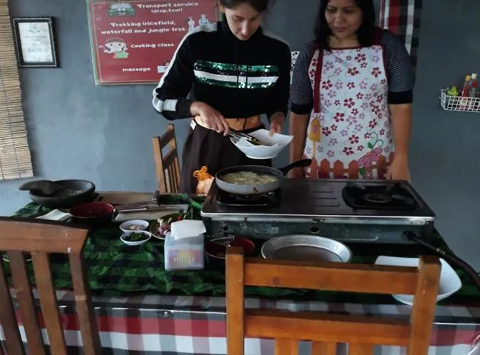 One And Warung